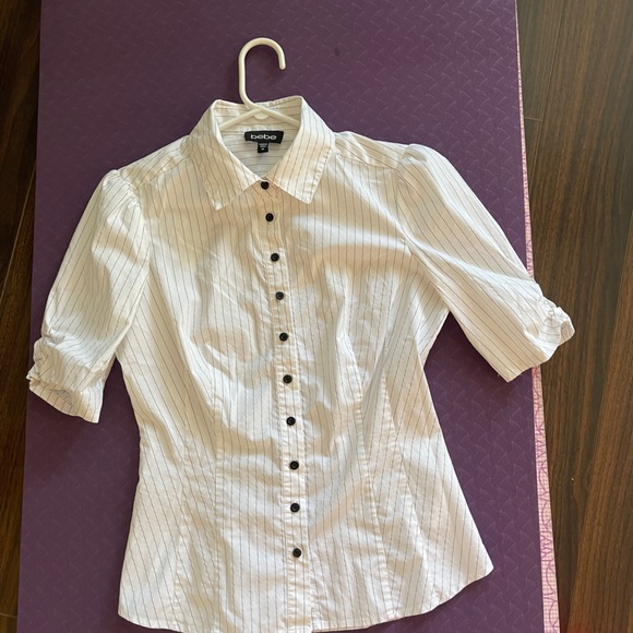 Bebe shirt like new - Picture 1 of 5